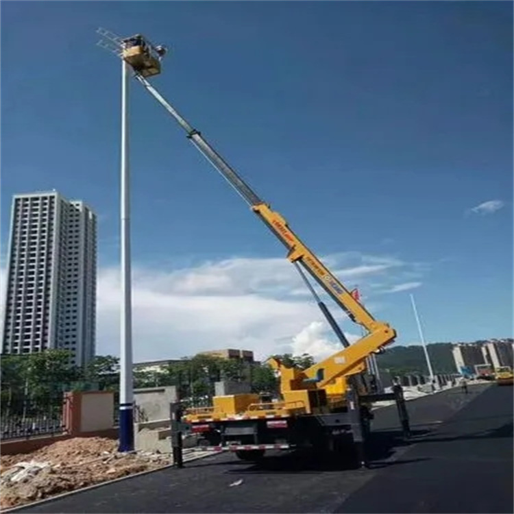 理县维修路灯的曲臂升降车出租