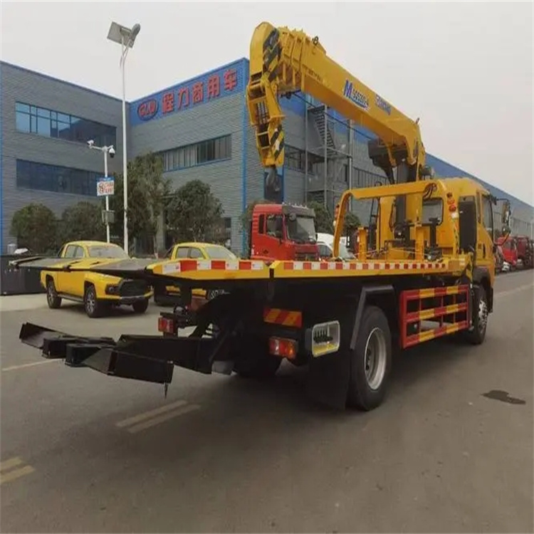 理县附近小随车吊出租电话，轻松解决搬运烦恼